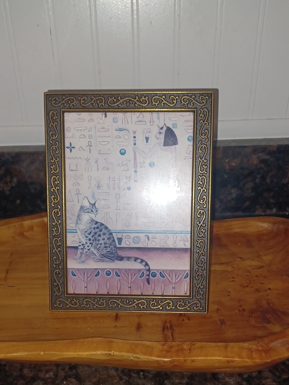 Vintage Fetco Stamped Scroll 5x7 Frame & Leslie Newcomer 1993 Egyptian Mau Cat A